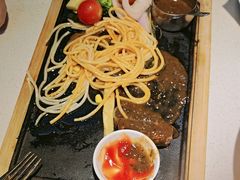 -东方豪客牛排意面披萨(金凤万达店)