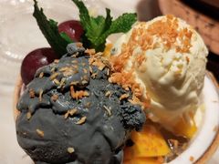 金椰冰激凌（单球）-金椰壳· 大厨新加坡菜(壹方城店)