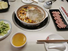 -土连锅·现熬养生汤锅(梁家巷店)