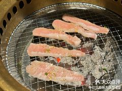 -山川小町·极番烧肉(新地假日广场店)