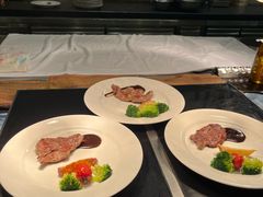 -亚龙湾希尔顿自助餐厅·海鲜·烧烤·沙滩BBQ·现场乐队