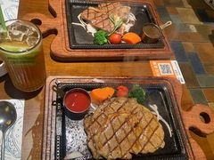 -十分牛西餐·牛扒专门店(光明广场店)
