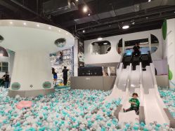 -MINI MARS KIDS CLUB亲子家庭中心(长宁天山店)