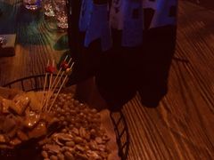 -UP嘻哈酒吧(粉巢店)