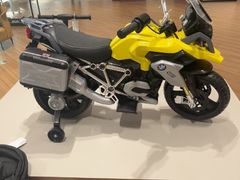 -北京京宝行宝马4S店(闵庄路店)