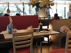 大堂-必胜客(上海新南方商城PH店)