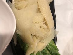 -鲜入围煮花胶鸡海鲜火锅