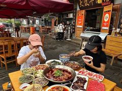 -大众跷脚牛肉馆·非遗传承单位(峨眉山店)