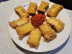 贵州特色小豆腐-贵州辣子鸡番茄鸡