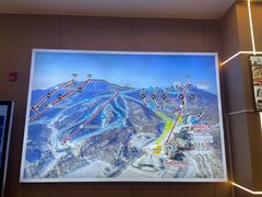 -亚布力新体委滑雪场