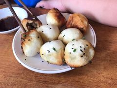 -老字号眼镜子煎包汤包店