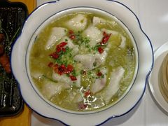 酸菜鱼-老人和饭店(淮海中路店)