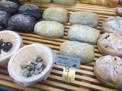 -焙丽拾光(麦凯乐直营店)