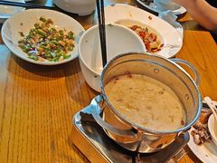 -爱碗亭·鲜炒湖南菜(壹城中心店)