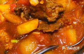 Beef Stewed with Potatoes and Tomatoes