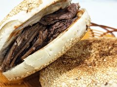 烧饼-清真喜兰老丁羊汤特色小吃