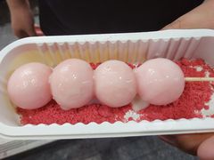糯团滚滚-米阿糯糕团•酒酿•甜品(莫愁店)