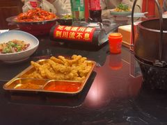 -川流不息·地道川菜·小龙虾(新松江路店)