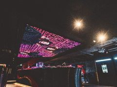-PLAY HKPOP全息偶像演唱体验馆(威灵顿广场店)