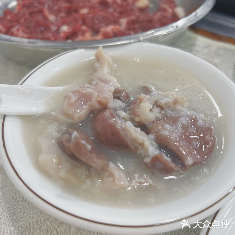 顺德必吃 | 英姑猪杂粥，排队王的魅力无法挡