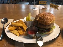 -HELLO 27 意面·沙拉·帕尼尼