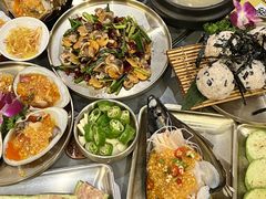 -围炉肉舍•炭烤活鳗•丹东海鲜烤肉(步行街店)