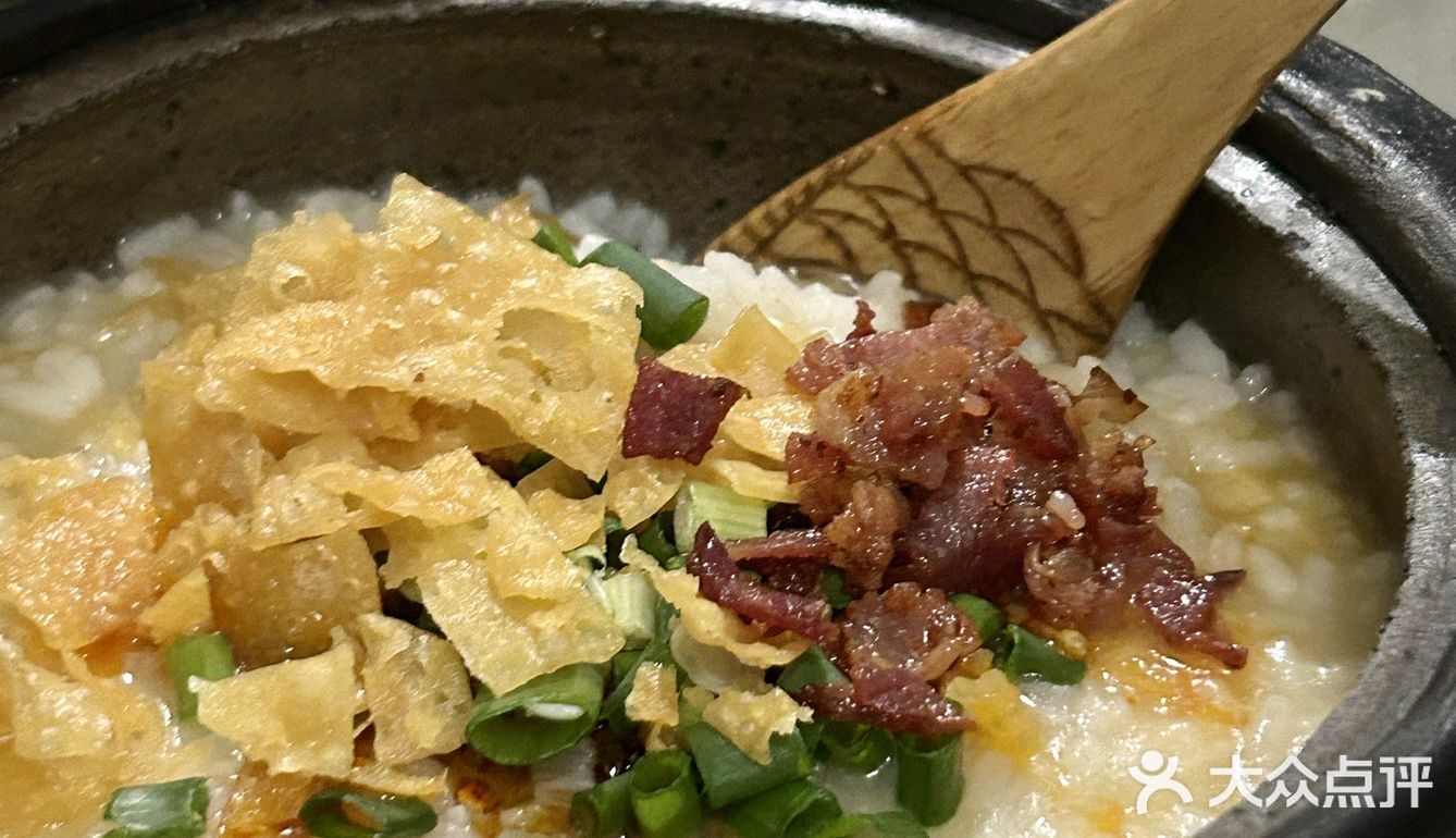 重庆探店｜烧椒皮蛋拌面 你是我的神！