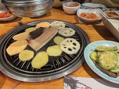 -唯成•韩国炭火烤肉 유성고기