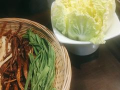 -老房老舍重庆火锅(假日城市店)