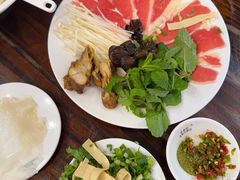 -桥香园云南过桥米线(金马碧鸡店)