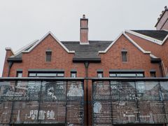 -钟书阁(松江泰晤士小镇店)