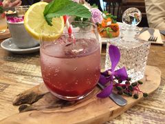 -FLOVIE FLORIST CAFE