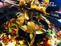 -味仙疯美蛙鱼头(清扬路总店)