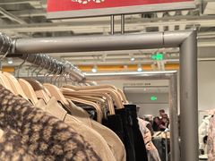 -URBAN REVIVO(北京斯普瑞斯奥特莱斯店)