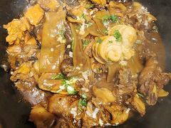 -咱屯子铁锅炖直营店(保利店)