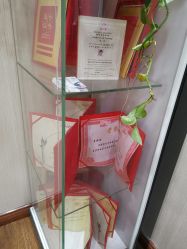 -金丝秀美发沙龙