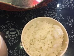 -愉肴麻辣香锅(中山路店)