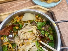翘脚牛肉粉-小满手工粉(北京来福士店)