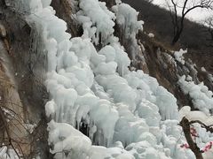 -大平台龙居瀑布旅游区