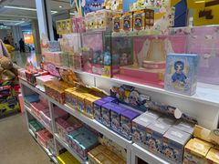 -名创优品(万达广场河东店)