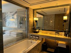 -上海宝华万豪酒店