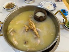 -朴小妹人参鸡汤火锅(长白山万达店)
