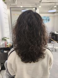 -V7 HAIR SALON