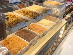 自助取餐区-上海市长春食品商店(淮海中路店)
