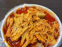 呱呱面筋对半掺-香探花·擀面皮肉夹馍(北苑店)