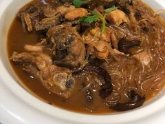 小鸡炖蘑菇-上关雪東北菜(中房金谊店)