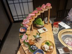 -山川小町·极番烧肉(新地假日广场店)