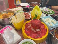 -四囍码头海鲜烧烤自助火锅(外滩南京东路悦荟广场店)