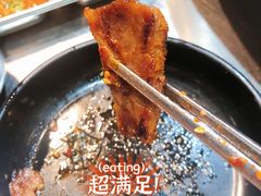 五花肉-哈哈碳都·牛肋条无限自助烤肉(台江万达店)