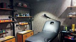 -鳌首刺青纹身 穿孔饰品店